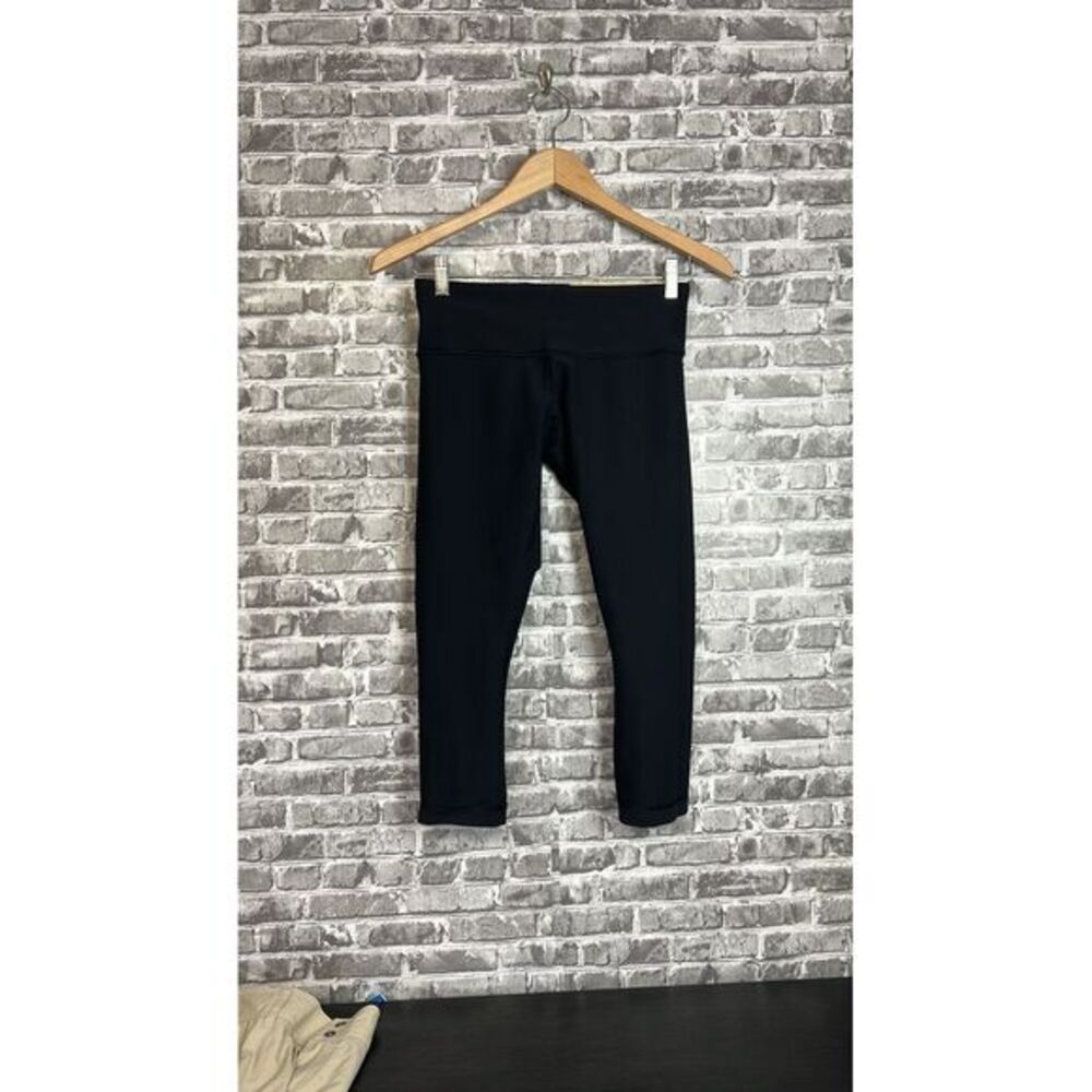 Lululemon - Picture 6 of 7